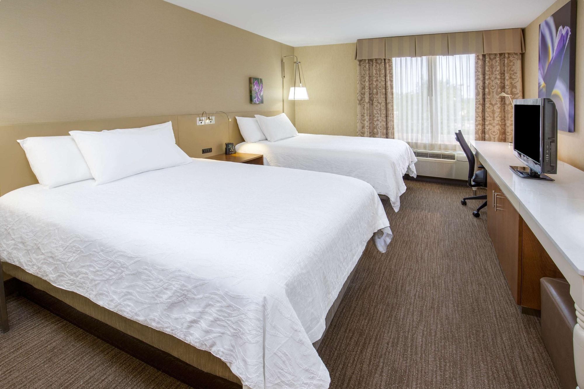 Hilton Garden Inn Folsom Bagian luar foto