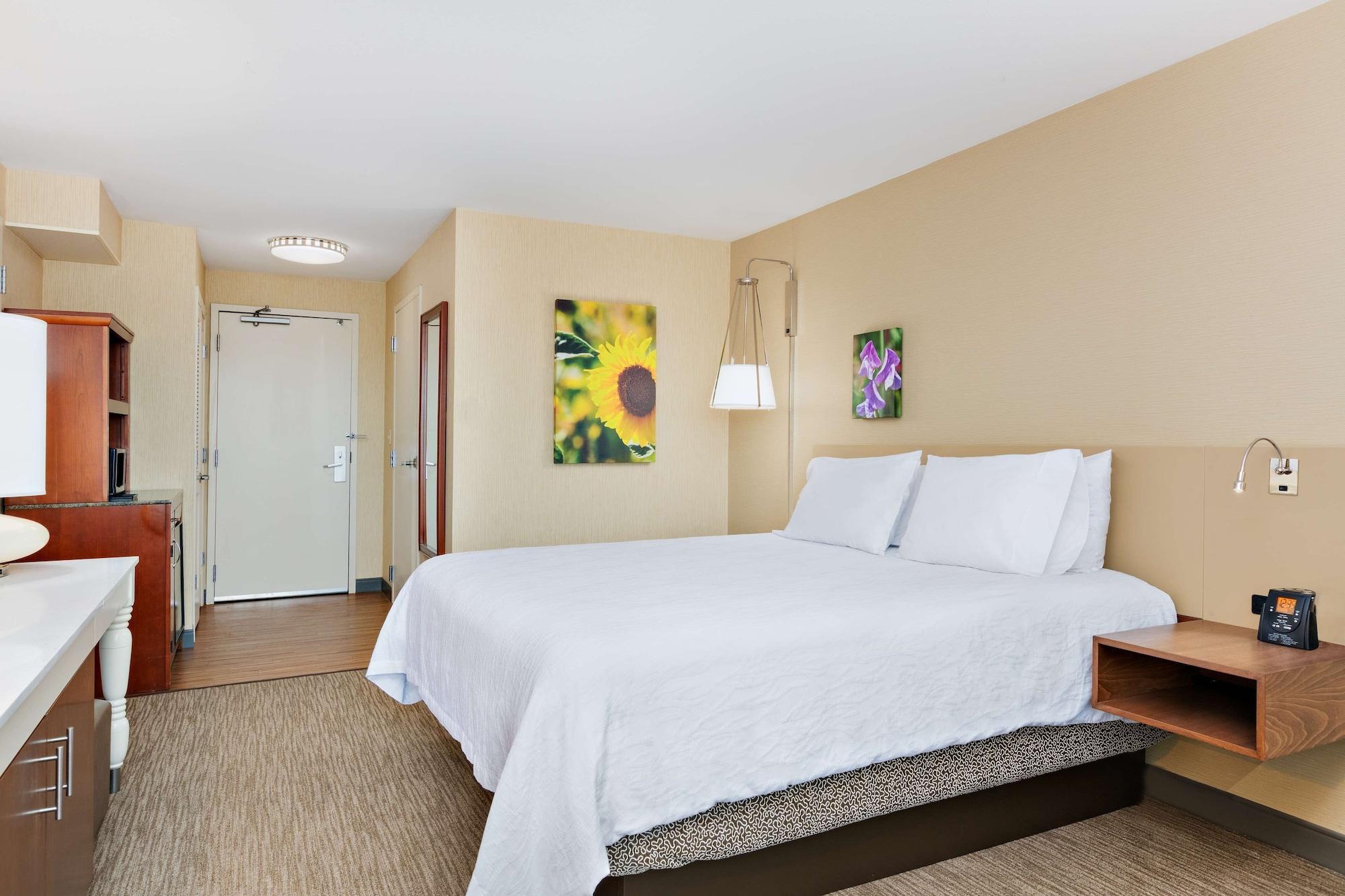 Hilton Garden Inn Folsom Bagian luar foto