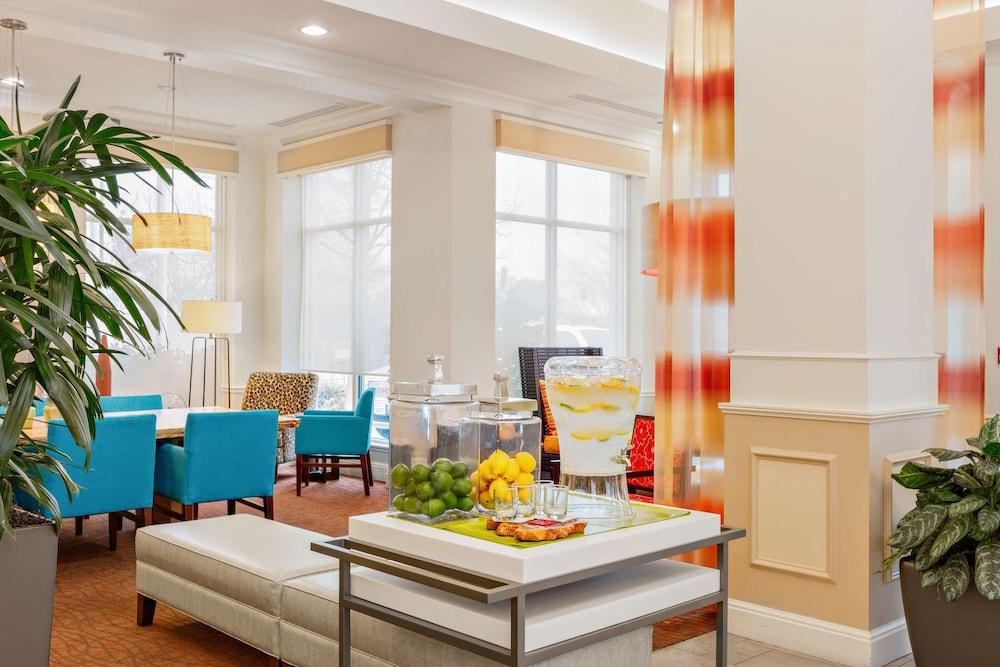Hilton Garden Inn Folsom Bagian luar foto