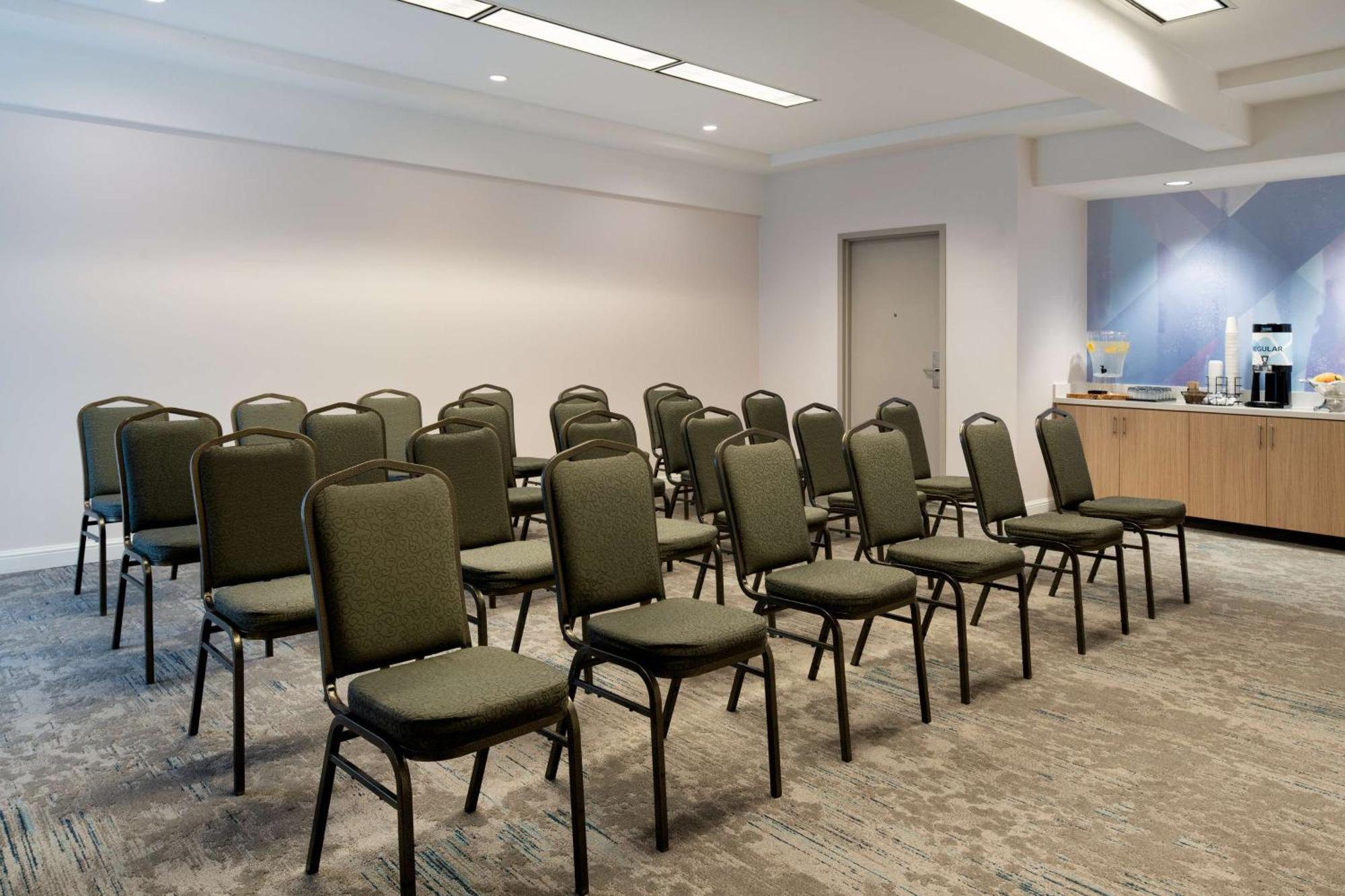 Hilton Garden Inn Folsom Bagian luar foto
