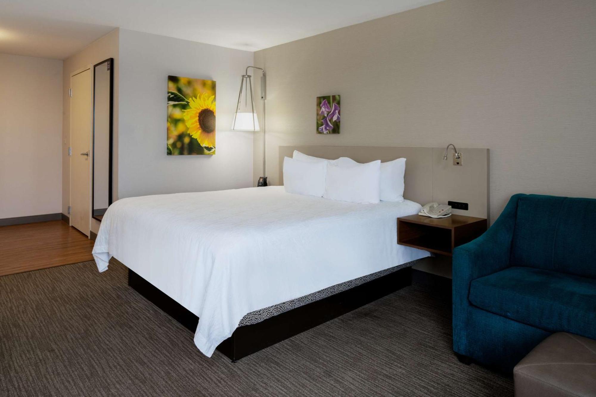 Hilton Garden Inn Folsom Bagian luar foto