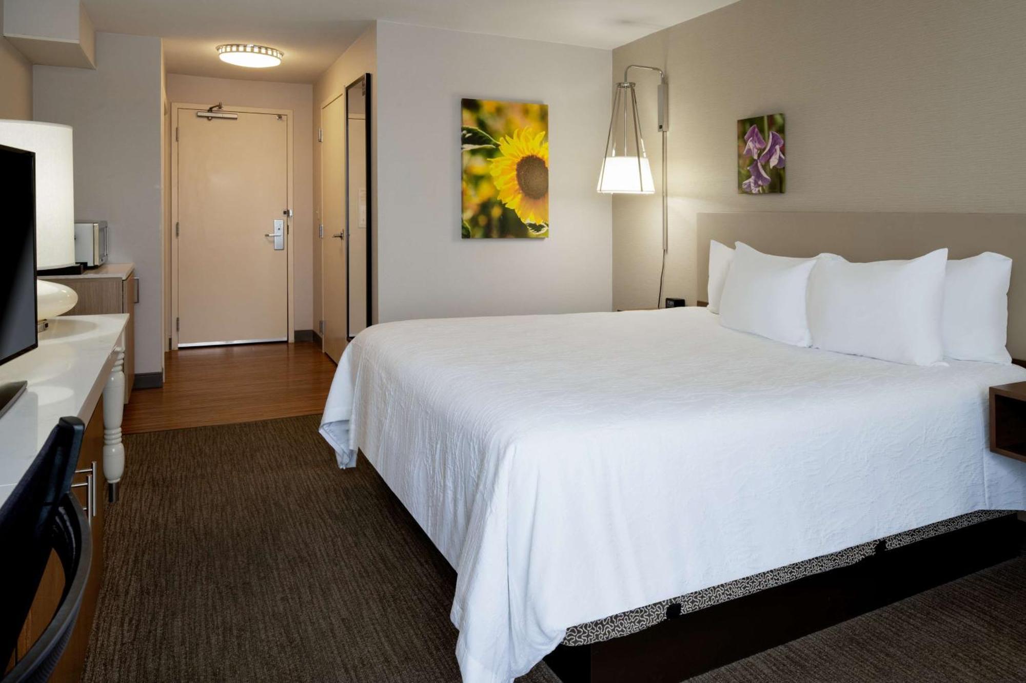 Hilton Garden Inn Folsom Bagian luar foto