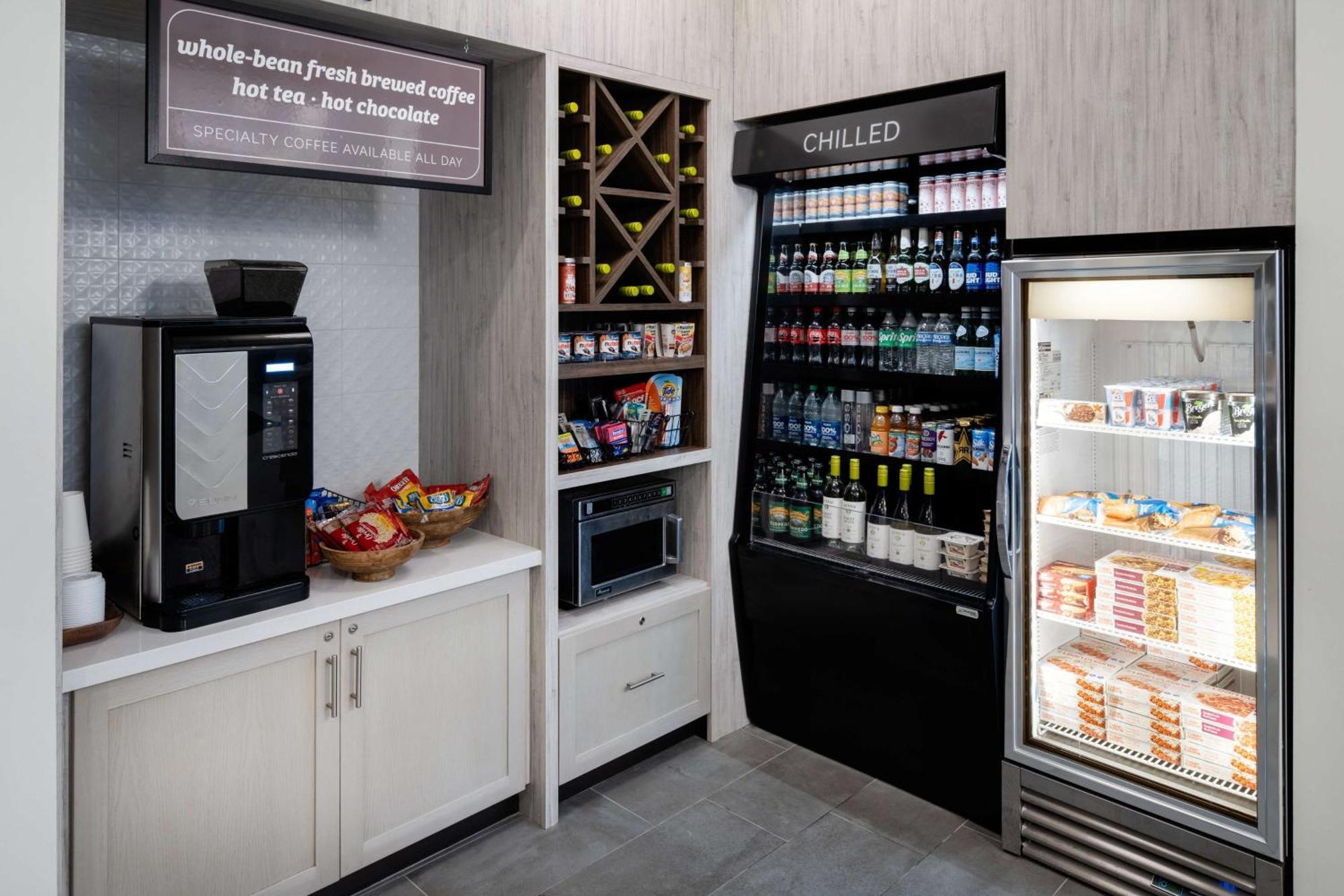 Hilton Garden Inn Folsom Bagian luar foto