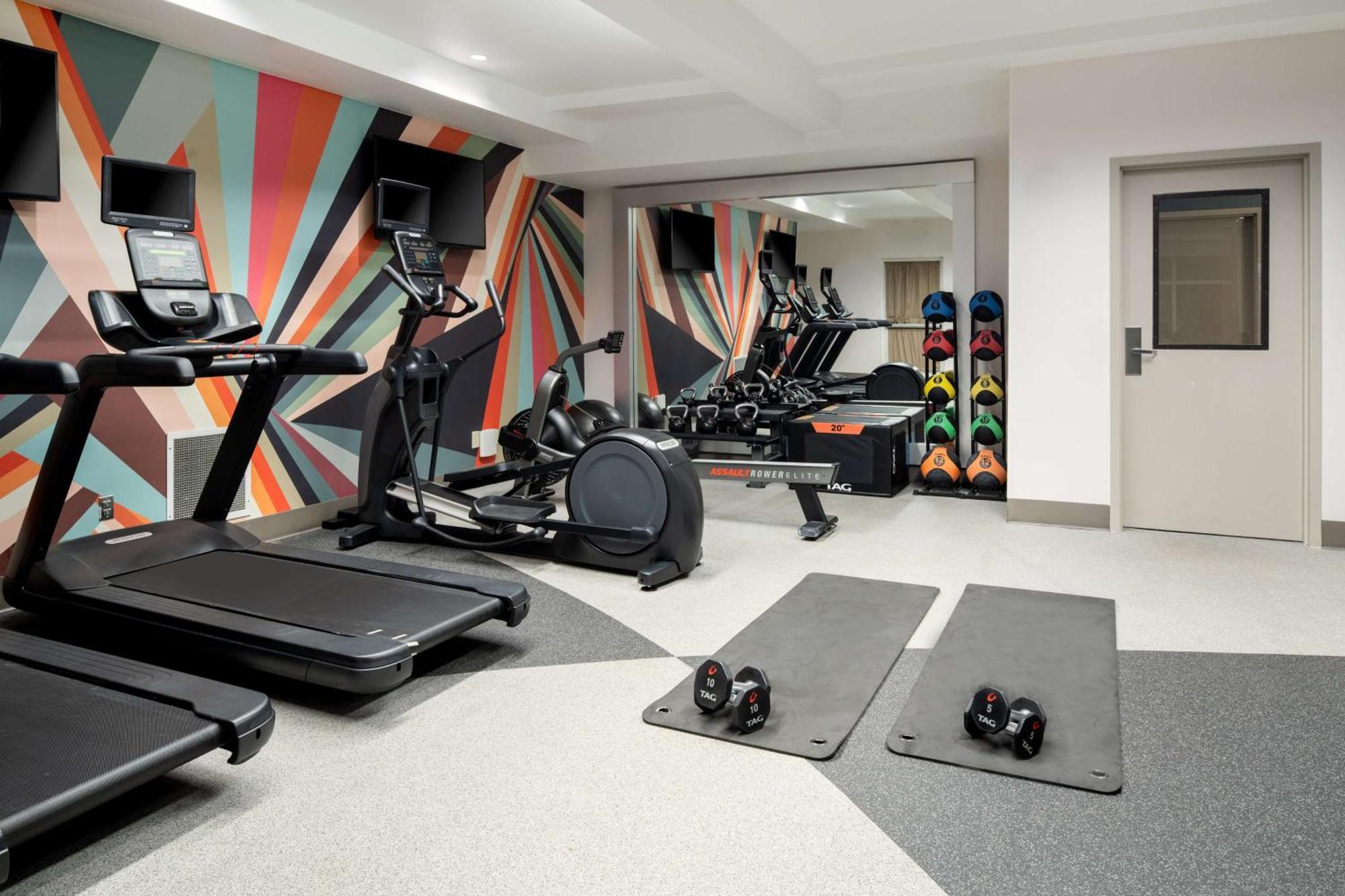 Hilton Garden Inn Folsom Bagian luar foto