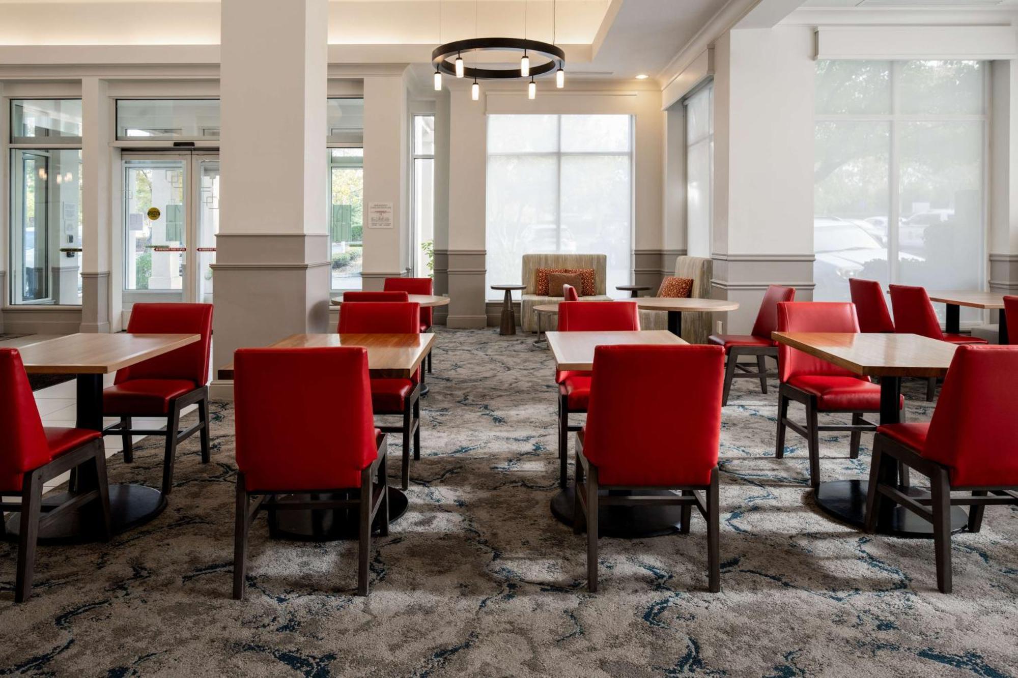 Hilton Garden Inn Folsom Bagian luar foto